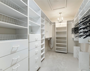 2312 Plaza Del Prado - Photo Thumbnail 18