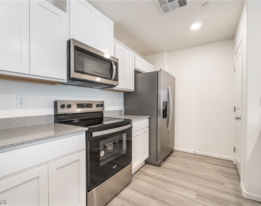 9472 Peaceful River Avenue - Photo Thumbnail 6