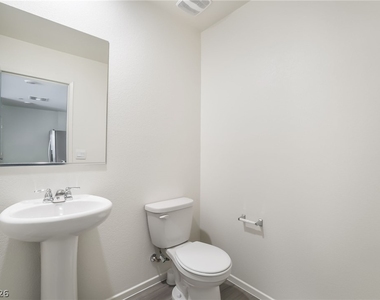 9472 Peaceful River Avenue - Photo Thumbnail 11