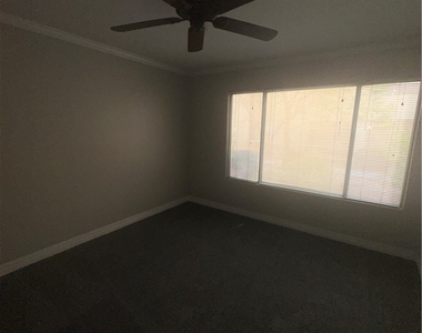 5710 E Tropicana Avenue - Photo Thumbnail 5
