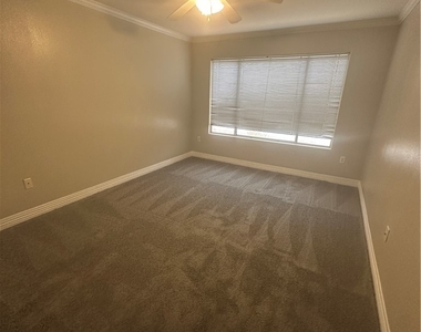 5710 E Tropicana Avenue - Photo Thumbnail 1