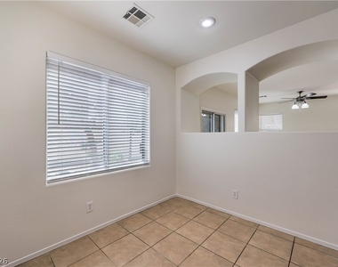 10939 Paradise Road - Photo Thumbnail 10