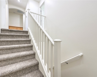 10939 Paradise Road - Photo Thumbnail 18