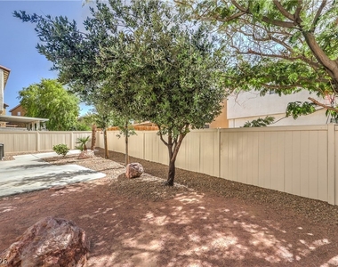 10939 Paradise Road - Photo Thumbnail 32
