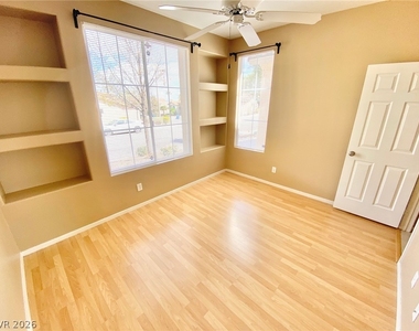 1605 Cimarron Crest Street - Photo Thumbnail 10