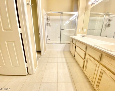 1605 Cimarron Crest Street - Photo Thumbnail 22