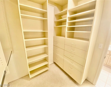 1605 Cimarron Crest Street - Photo Thumbnail 7