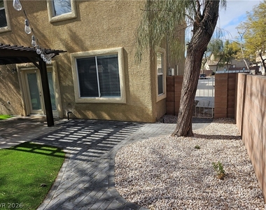 140 Samantha Rose Street - Photo Thumbnail 21