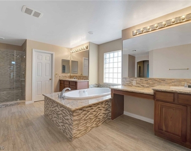 1417 Via Savona Drive - Photo Thumbnail 23