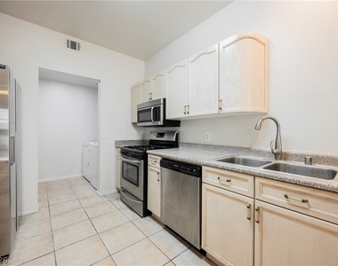 2603 Noble Fir Avenue - Photo Thumbnail 11
