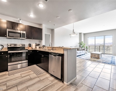 8255 S Las Vegas Boulevard - Photo Thumbnail 2