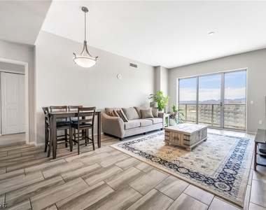 8255 S Las Vegas Boulevard - Photo Thumbnail 11