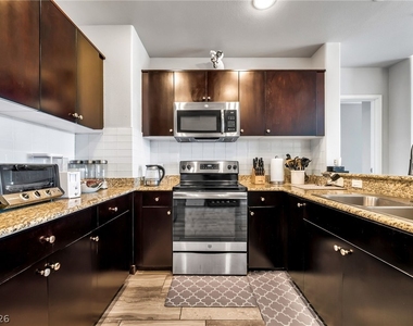8255 S Las Vegas Boulevard - Photo Thumbnail 4