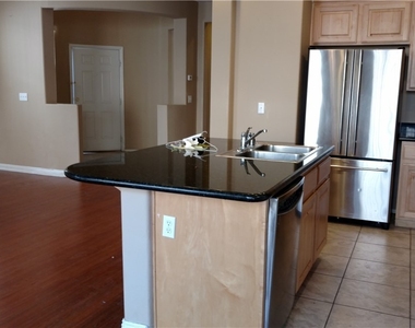 9262 William Hill Avenue - Photo Thumbnail 4
