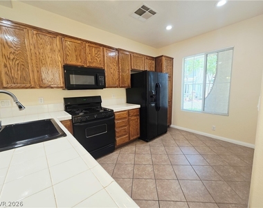 8295 Golden Flowers Street - Photo Thumbnail 3