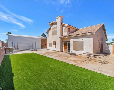 104 Appian Way - Photo Thumbnail 22