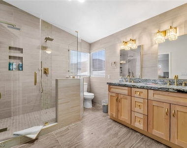 104 Appian Way - Photo Thumbnail 17