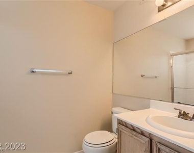 1909 Mountain Hills Court - Photo Thumbnail 17