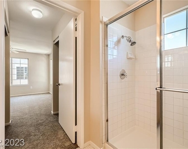 1909 Mountain Hills Court - Photo Thumbnail 18