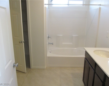 9166 Windsor Wood Street - Photo Thumbnail 18