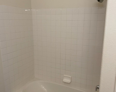 3511 Desert Cliff Street - Photo Thumbnail 21