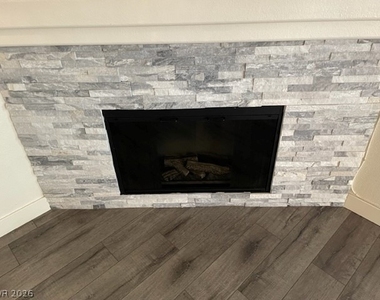 3511 Desert Cliff Street - Photo Thumbnail 4
