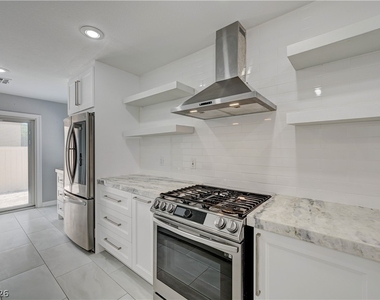 6457 Abbey Door Court - Photo Thumbnail 6