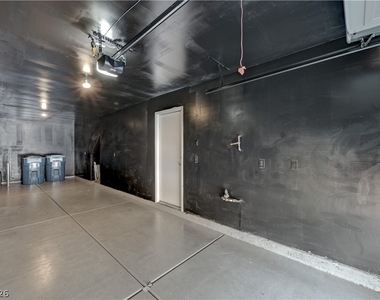 6457 Abbey Door Court - Photo Thumbnail 20