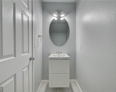 6457 Abbey Door Court - Photo Thumbnail 8