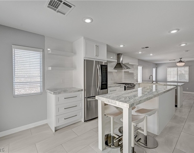 6457 Abbey Door Court - Photo Thumbnail 7