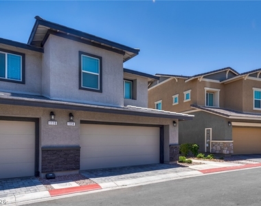 1114 Scarlet Sparrow Street - Photo Thumbnail 3