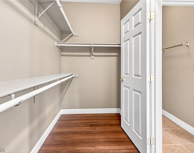 11757 Del Sur Avenue - Photo Thumbnail 21