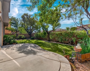 11757 Del Sur Avenue - Photo Thumbnail 32