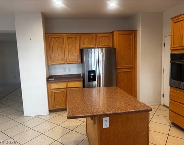 3009 Noblesville Court - Photo Thumbnail 3