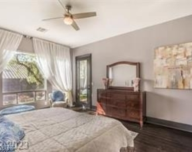 10753 Arundel Avenue - Photo Thumbnail 15