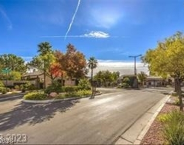 10753 Arundel Avenue - Photo Thumbnail 34