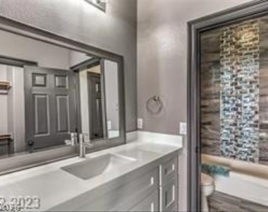 10753 Arundel Avenue - Photo Thumbnail 27