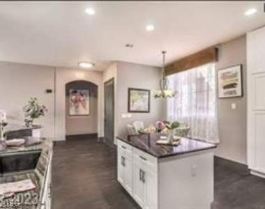 10753 Arundel Avenue - Photo Thumbnail 9