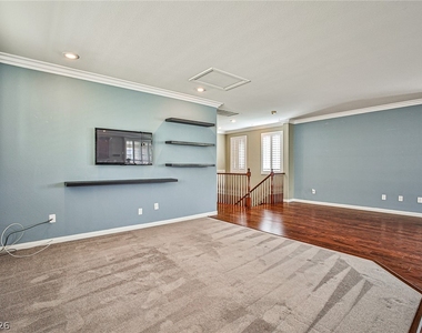 10131 Hollis Mountain Avenue - Photo Thumbnail 11