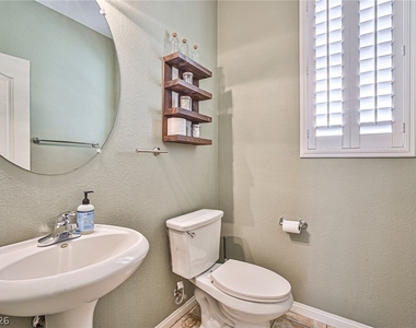 10131 Hollis Mountain Avenue - Photo Thumbnail 16