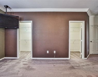 10131 Hollis Mountain Avenue - Photo Thumbnail 31