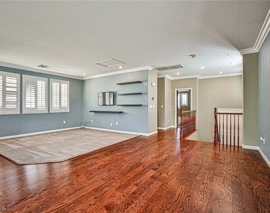 10131 Hollis Mountain Avenue - Photo Thumbnail 9