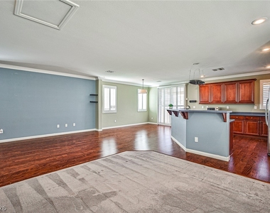10131 Hollis Mountain Avenue - Photo Thumbnail 18