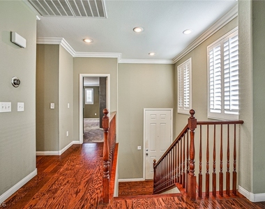 10131 Hollis Mountain Avenue - Photo Thumbnail 12