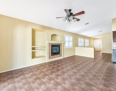 9346 Coral Berry Street - Photo Thumbnail 13