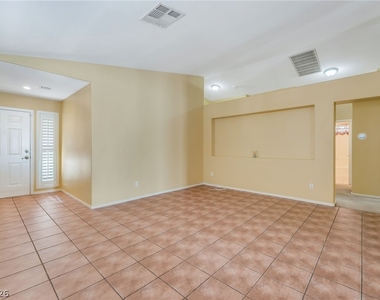 9346 Coral Berry Street - Photo Thumbnail 6