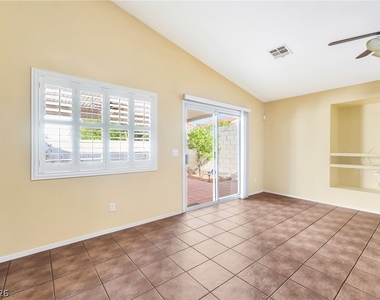 9346 Coral Berry Street - Photo Thumbnail 18