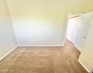 10424 Palm Village Street - Photo Thumbnail 7