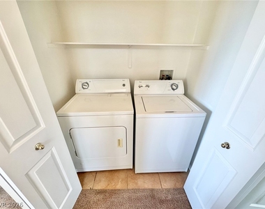 10424 Palm Village Street - Photo Thumbnail 6