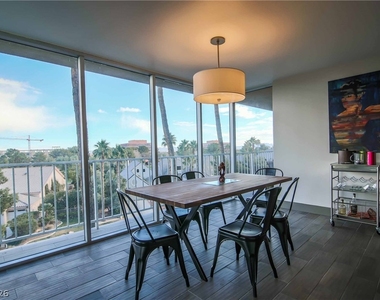 3111 Bel Air Drive - Photo Thumbnail 3